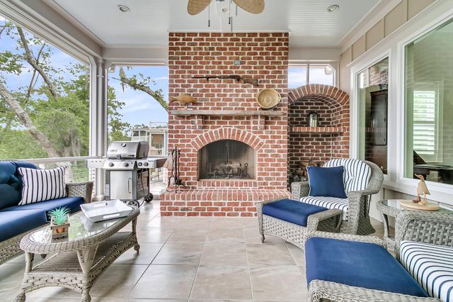 1716 Bowline Drive, Mount Pleasant, SC 29466