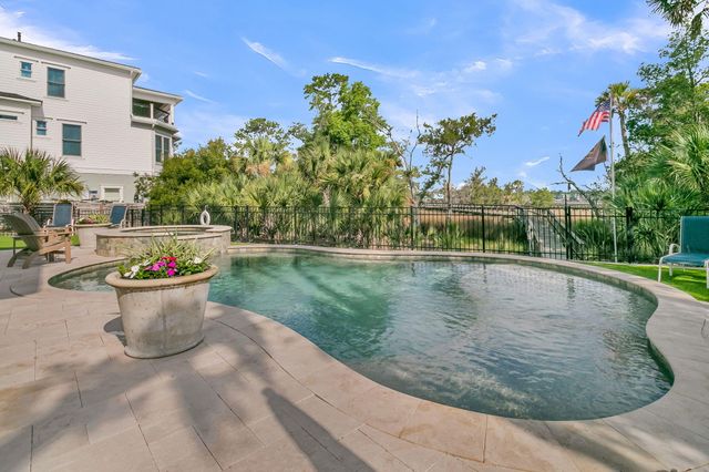 1716 Bowline Drive, Mount Pleasant, SC 29466