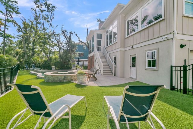 1716 Bowline Drive, Mount Pleasant, SC 29466