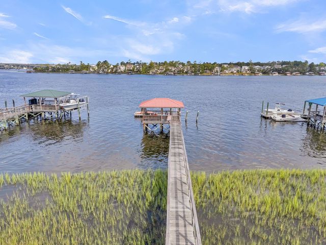 1716 Bowline Drive, Mount Pleasant, SC 29466