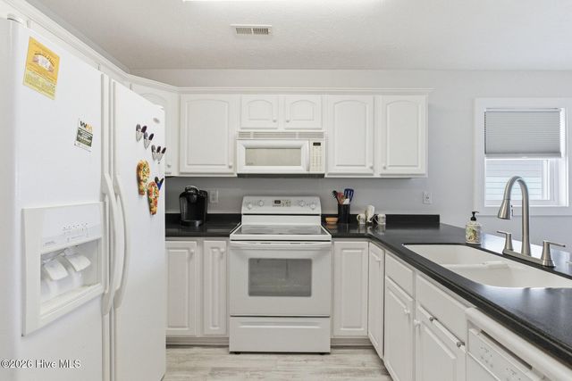 105 A Bay Drive, Holly Ridge, NC 28445