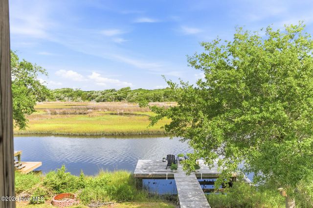 105 A Bay Drive, Holly Ridge, NC 28445