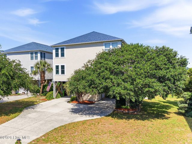 105 A Bay Drive, Holly Ridge, NC 28445