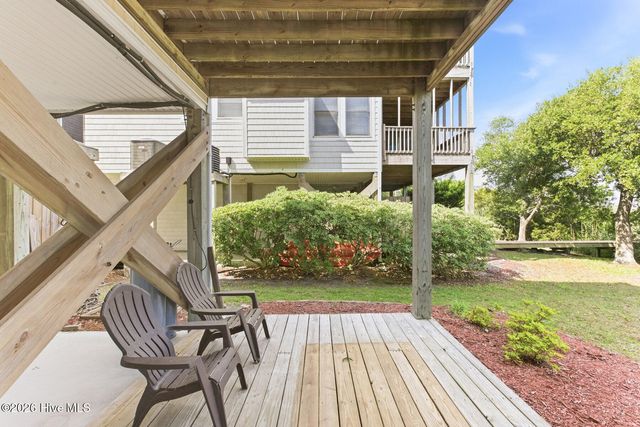 105 A Bay Drive, Holly Ridge, NC 28445
