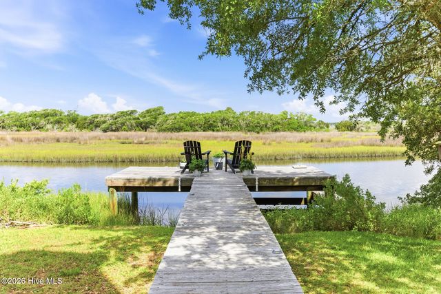 105 A Bay Drive, Holly Ridge, NC 28445