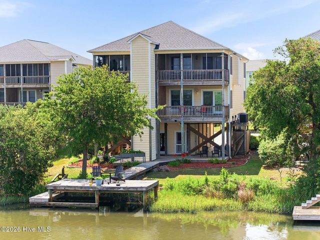 105 A Bay Drive, Holly Ridge, NC 28445