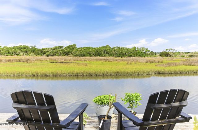 105 A Bay Drive, Holly Ridge, NC 28445