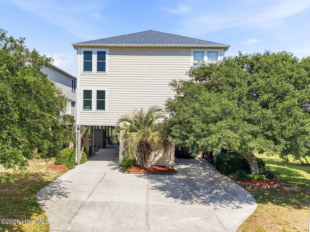 105 A Bay Drive, Holly Ridge, NC 28445