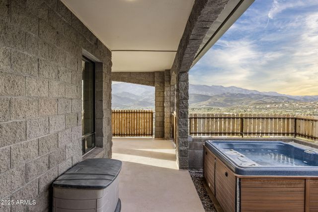 19800 E ST JOSEPHS Road, Black Canyon City, AZ 85324