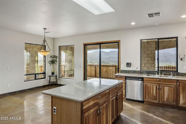 19800 E ST JOSEPHS Road, Black Canyon City, AZ 85324