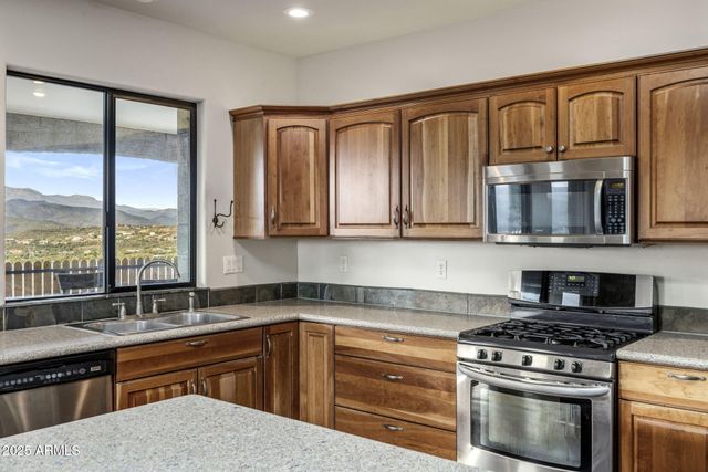 19800 E ST JOSEPHS Road, Black Canyon City, AZ 85324