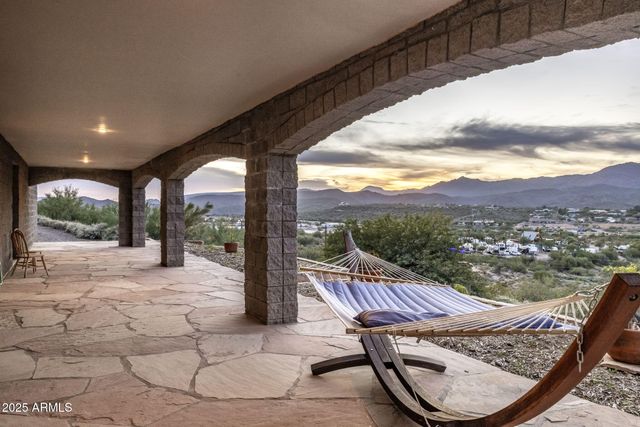 19800 E ST JOSEPHS Road, Black Canyon City, AZ 85324