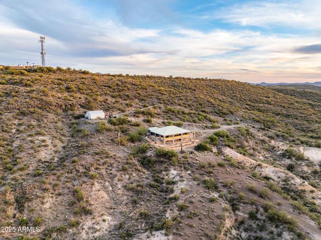 19800 E ST JOSEPHS Road, Black Canyon City, AZ 85324