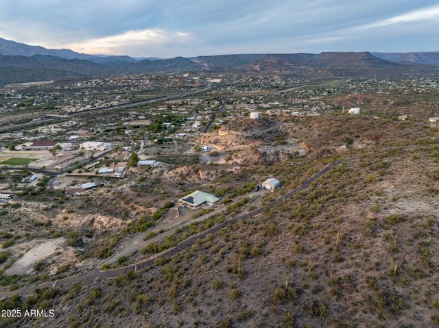 19800 E ST JOSEPHS Road, Black Canyon City, AZ 85324