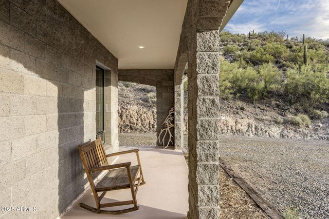 19800 E ST JOSEPHS Road, Black Canyon City, AZ 85324