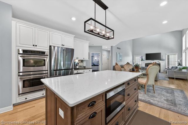 15639 Merion Court, Northville, MI 48168