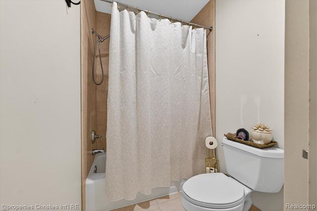 15639 Merion Court, Northville, MI 48168