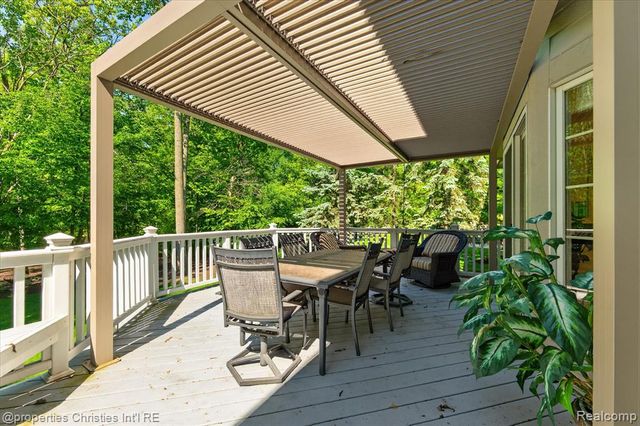 15639 Merion Court, Northville, MI 48168