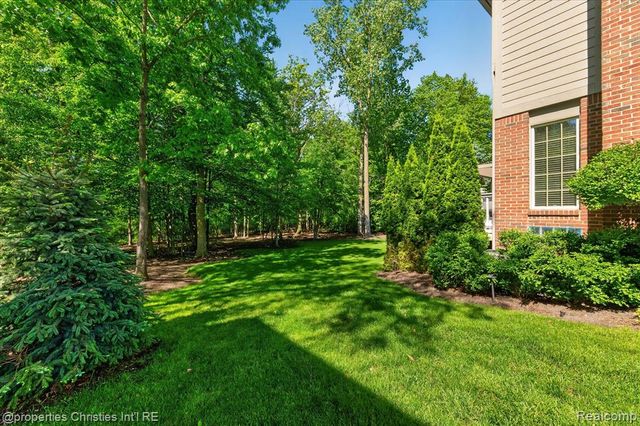 15639 Merion Court, Northville, MI 48168