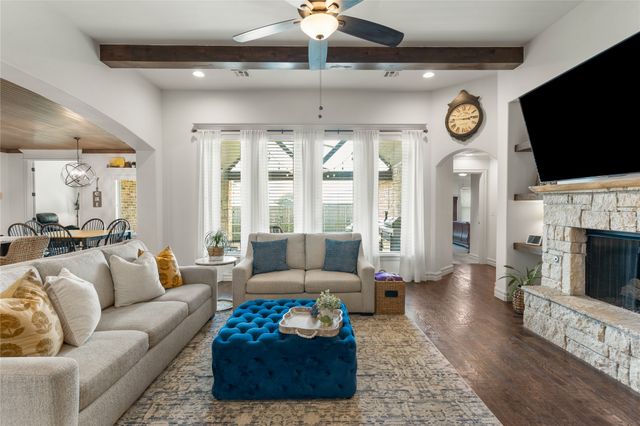 6614 S Willow Place, Broken Arrow, OK 74011
