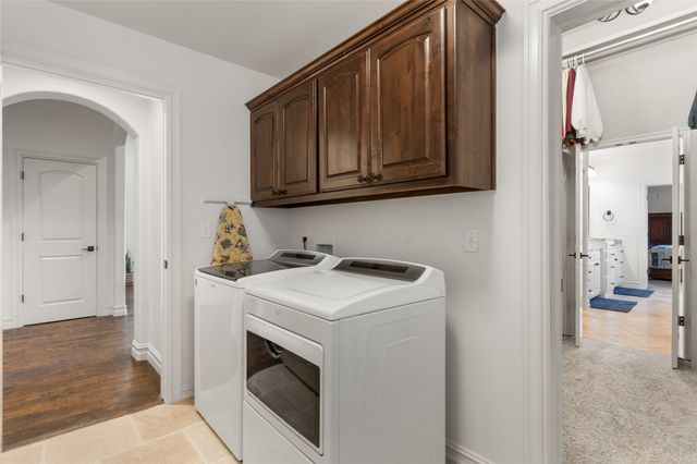 6614 S Willow Place, Broken Arrow, OK 74011