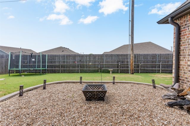 6614 S Willow Place, Broken Arrow, OK 74011