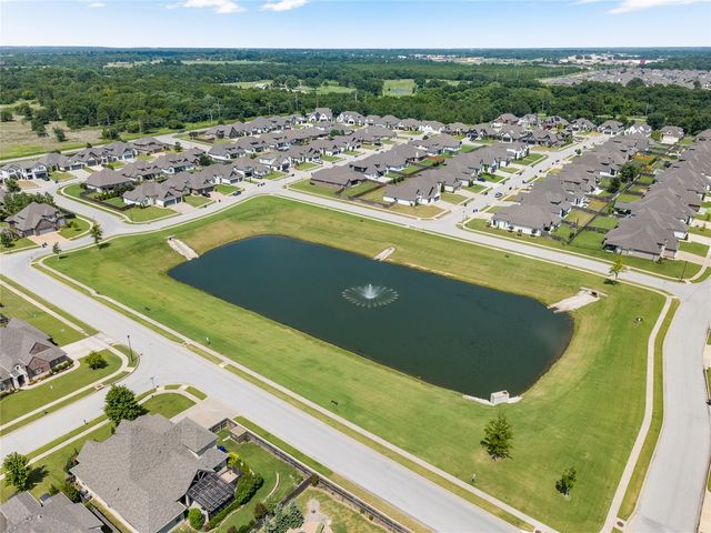 6614 S Willow Place, Broken Arrow, OK 74011