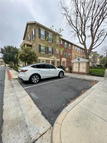 1414 Montgomery Street, Tustin, CA 92782