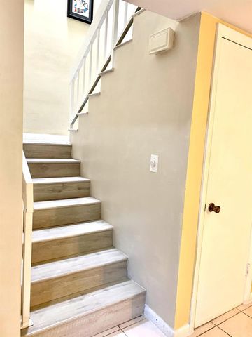 8115 SW 24 Th St 27d, North Lauderdale, FL 33068