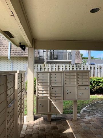 8115 SW 24 Th St 27d, North Lauderdale, FL 33068