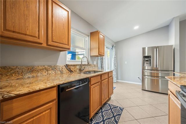 1091 Lovely LN, North Fort Myers, FL 33903