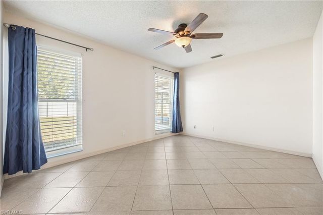 1091 Lovely LN, North Fort Myers, FL 33903