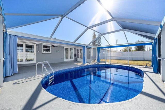 1091 Lovely LN, North Fort Myers, FL 33903