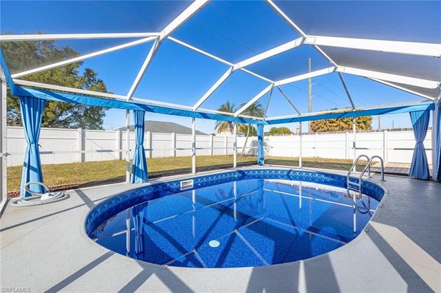 1091 Lovely LN, North Fort Myers, FL 33903