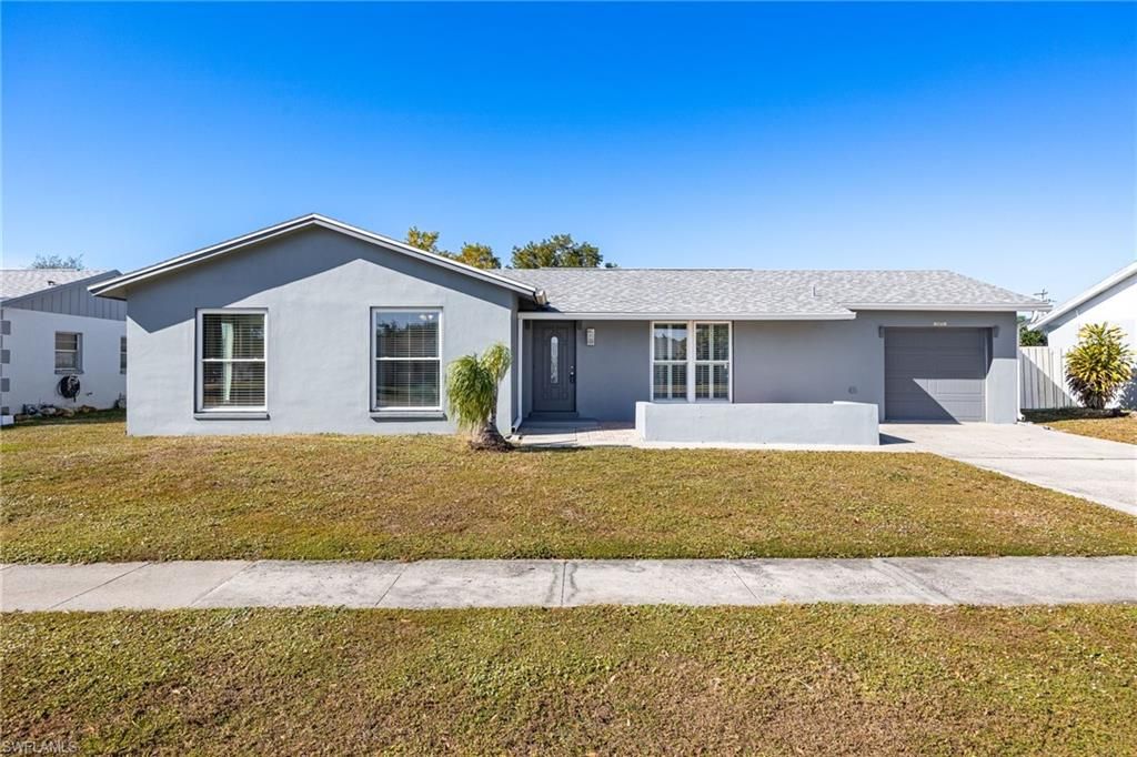 1091 Lovely LN, North Fort Myers, FL 33903