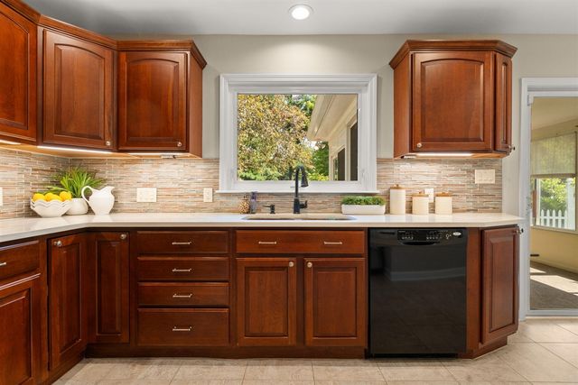 2464 Blueberry Lane, Ann Arbor, MI 48103