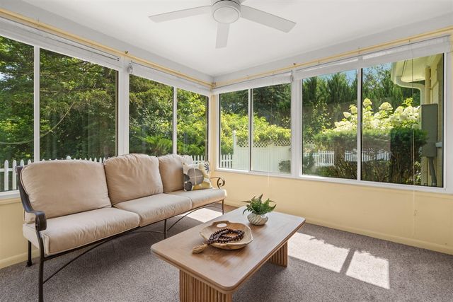 2464 Blueberry Lane, Ann Arbor, MI 48103