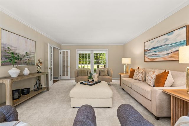 2464 Blueberry Lane, Ann Arbor, MI 48103