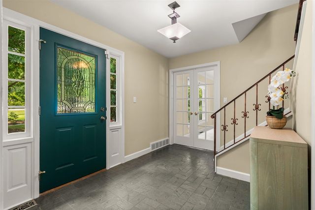 2464 Blueberry Lane, Ann Arbor, MI 48103