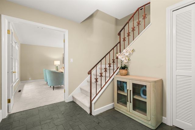 2464 Blueberry Lane, Ann Arbor, MI 48103