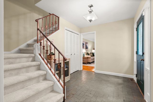 2464 Blueberry Lane, Ann Arbor, MI 48103