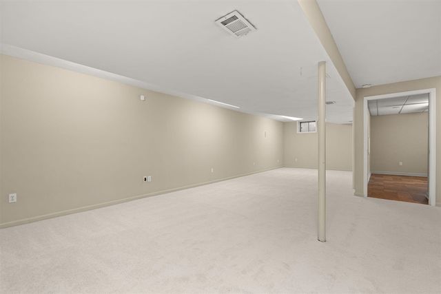 2464 Blueberry Lane, Ann Arbor, MI 48103