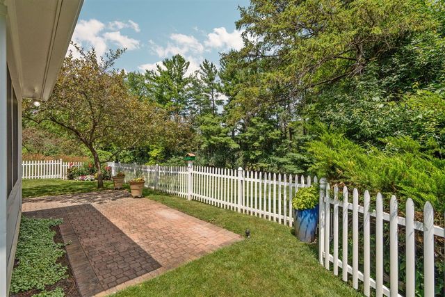 2464 Blueberry Lane, Ann Arbor, MI 48103