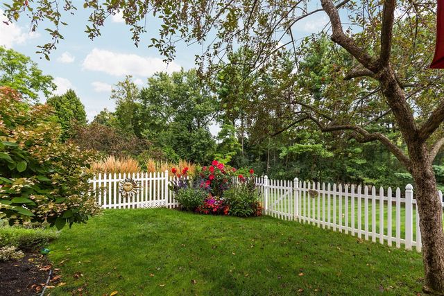 2464 Blueberry Lane, Ann Arbor, MI 48103