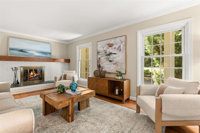 2464 Blueberry Lane, Ann Arbor, MI 48103