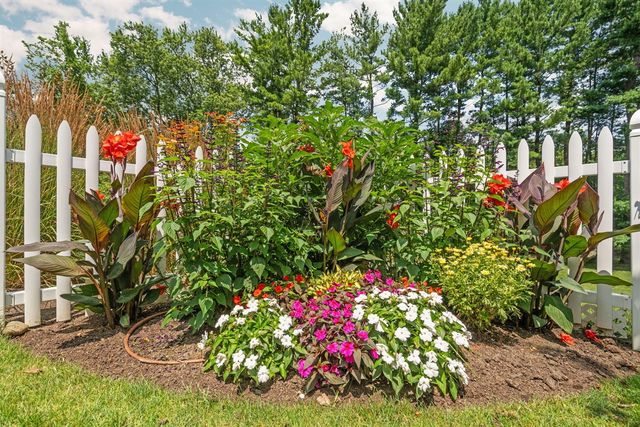 2464 Blueberry Lane, Ann Arbor, MI 48103