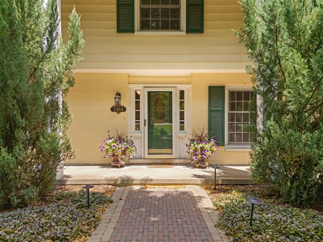 2464 Blueberry Lane, Ann Arbor, MI 48103