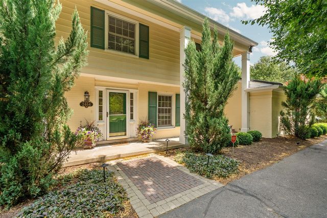 2464 Blueberry Lane, Ann Arbor, MI 48103