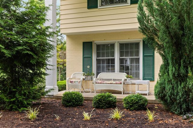 2464 Blueberry Lane, Ann Arbor, MI 48103