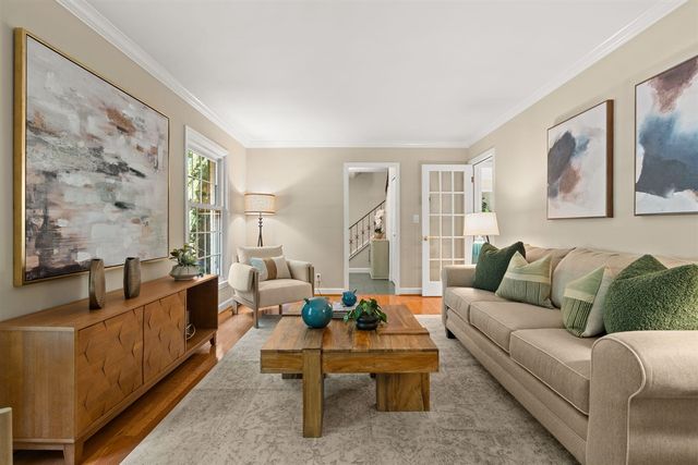 2464 Blueberry Lane, Ann Arbor, MI 48103